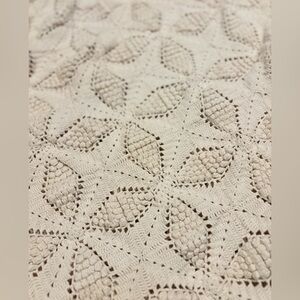 Cream colored antique coverlet - very thick and heavy gvauc